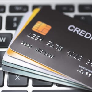 Tagasimaksed ja vaidlused: krediitkaardiprobleemide lahendamine veebikasiinodes